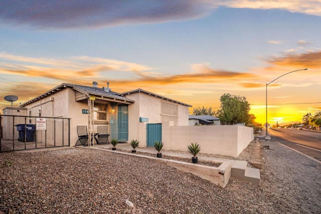 5 Bd 1940'S Oasis - Pool - Lounge - Games Tucson Exterior foto